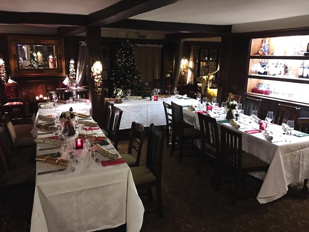 The Lion Hotel Buckden  Екстер'єр фото