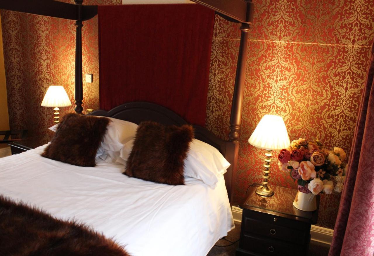 The Lion Hotel Buckden  Екстер'єр фото